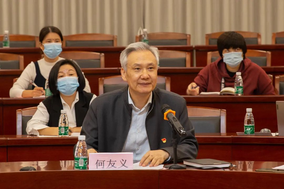 1何校.jpg 1何校.jpg