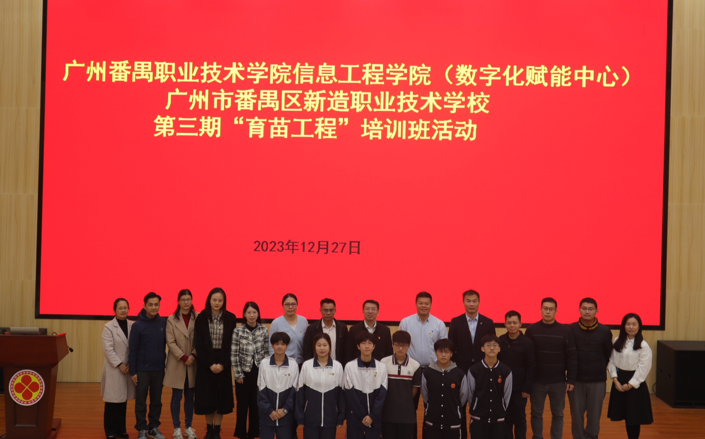 c9c135a167f34271b51d8ea8a5317a77.jpg c9c135a167f34271b51d8ea8a5317a77.jpg