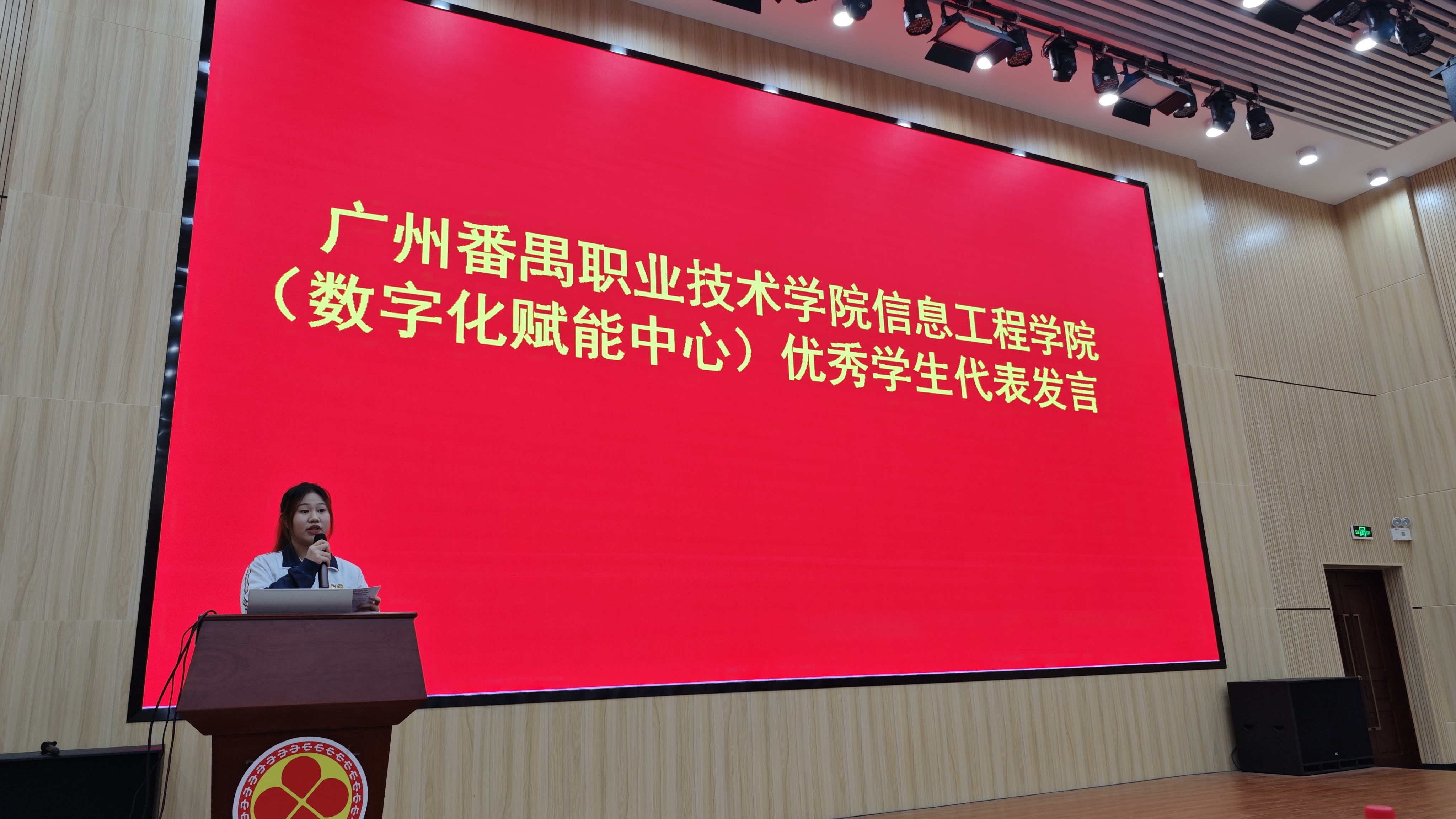 d2cb12ff4a004a6080df4cffd4c1b220.jpg d2cb12ff4a004a6080df4cffd4c1b220.jpg
