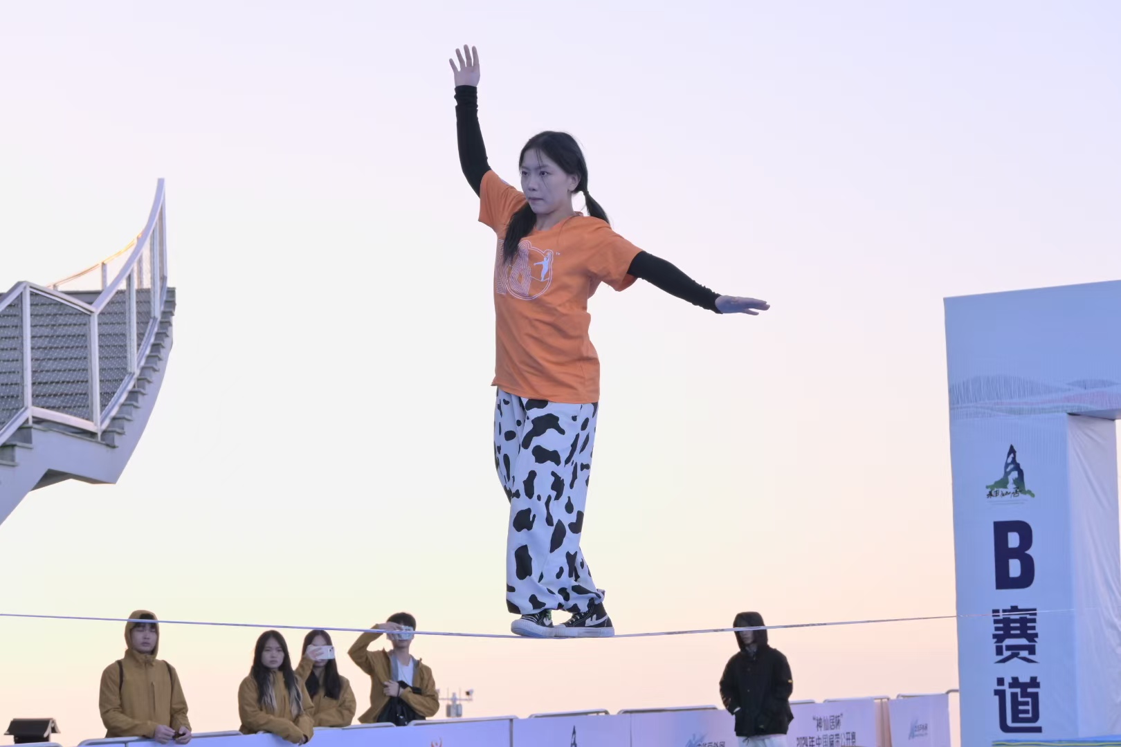 8301d7c8595b4f68ab50585c3066e7cd.jpg 8301d7c8595b4f68ab50585c3066e7cd.jpg