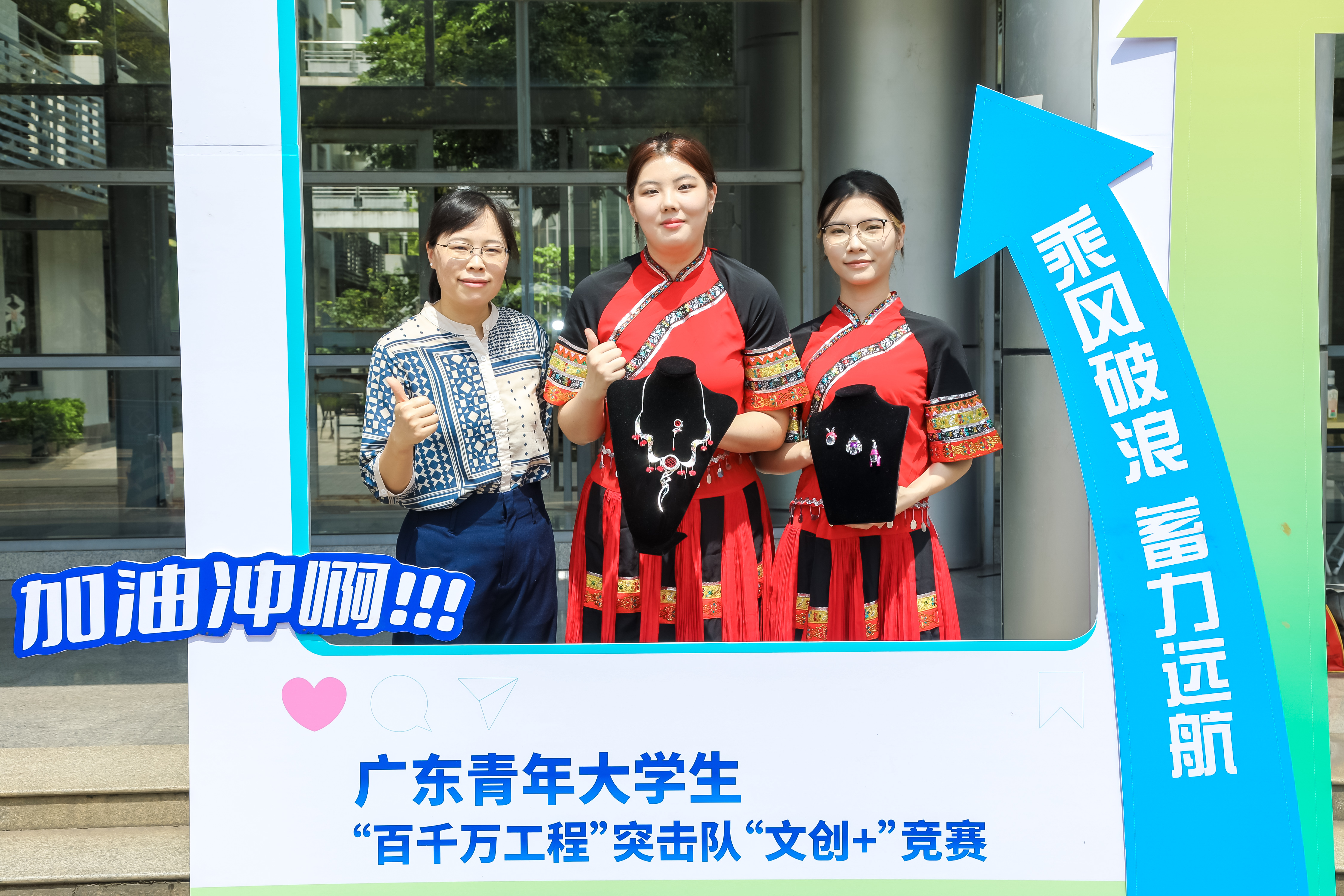 5b9affbda68e4235a33d39b8b53a966b.jpg