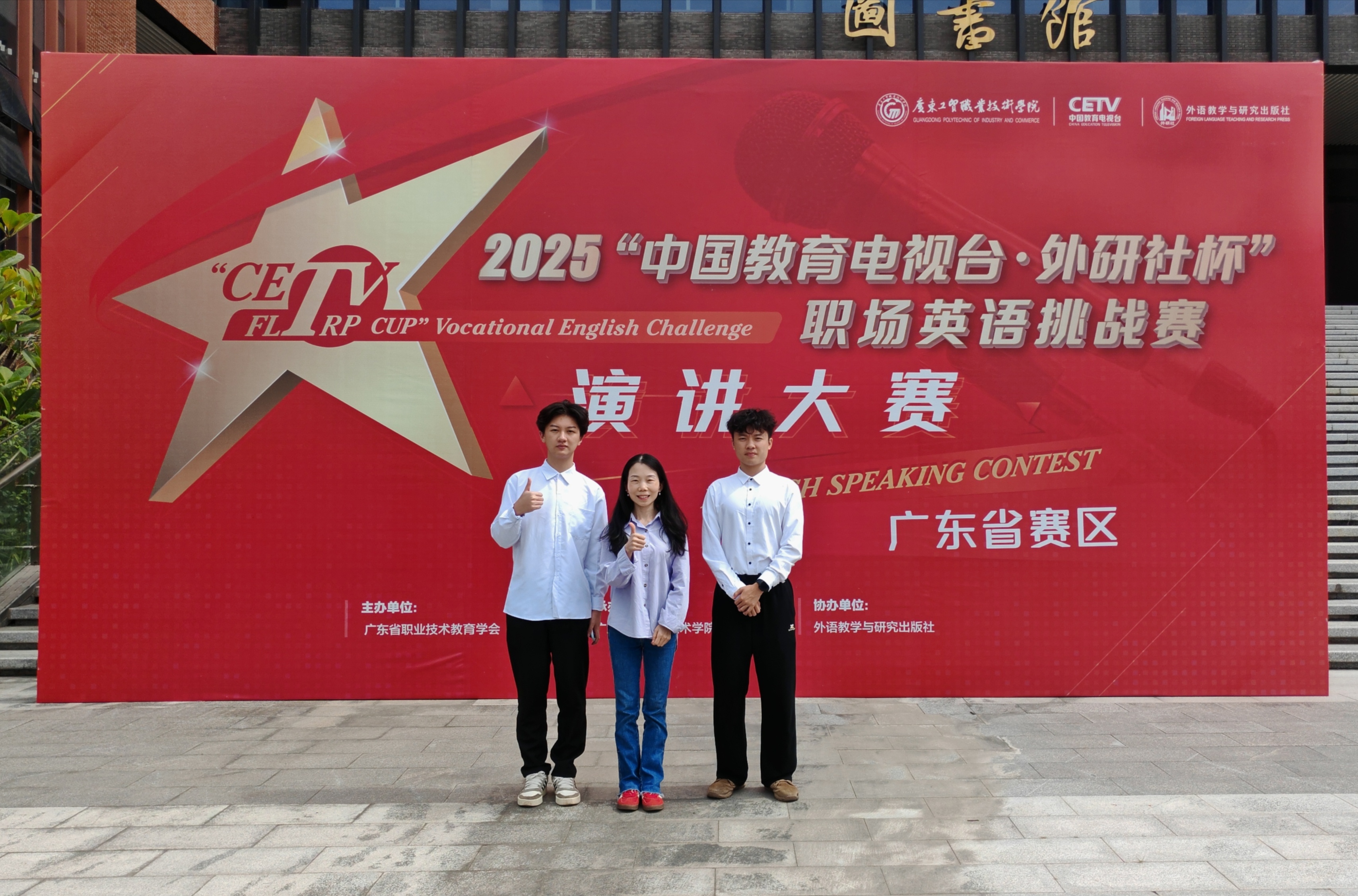 4fcd0c24d634481fbd89fd18eab845fa.jpg 4fcd0c24d634481fbd89fd18eab845fa.jpg