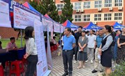 旅商学院：举行2024届毕业生专场招聘会