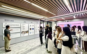 艺术学院：人物形象新生赴企开展“职业认知”探索AI