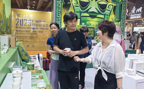 艺术学院：师生赴广州国际旅游展对接文创品开发项目