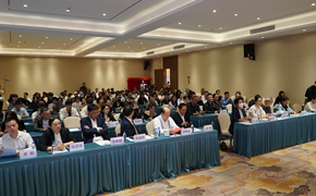 艺术学院：皮具设计专业师生受邀参加2025广州国际鞋业节