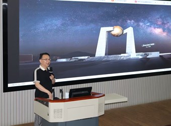 艺术学院：举办“匠于心，品于行”专题讲座