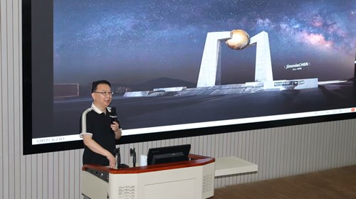 艺术学院：举办“匠于心，品于行”专题讲座