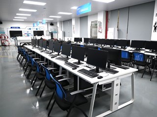 7C205自动驾驶及车路协同综合实训室