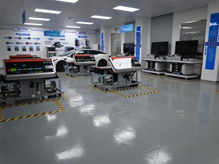 7C207动力电池实训室