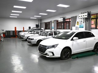 7E101汽车整车实训中心