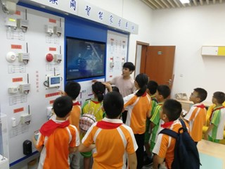 省级智能机器人与无人机科普基地2